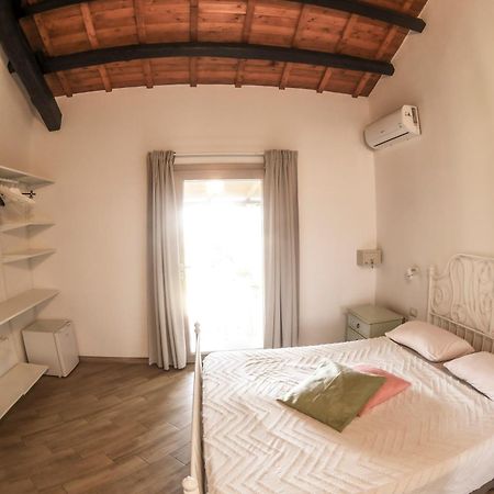 Domu Virginia Bed & Breakfast Castiadas Luaran gambar