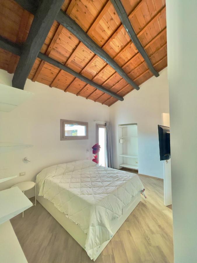 Domu Virginia Bed & Breakfast Castiadas Luaran gambar