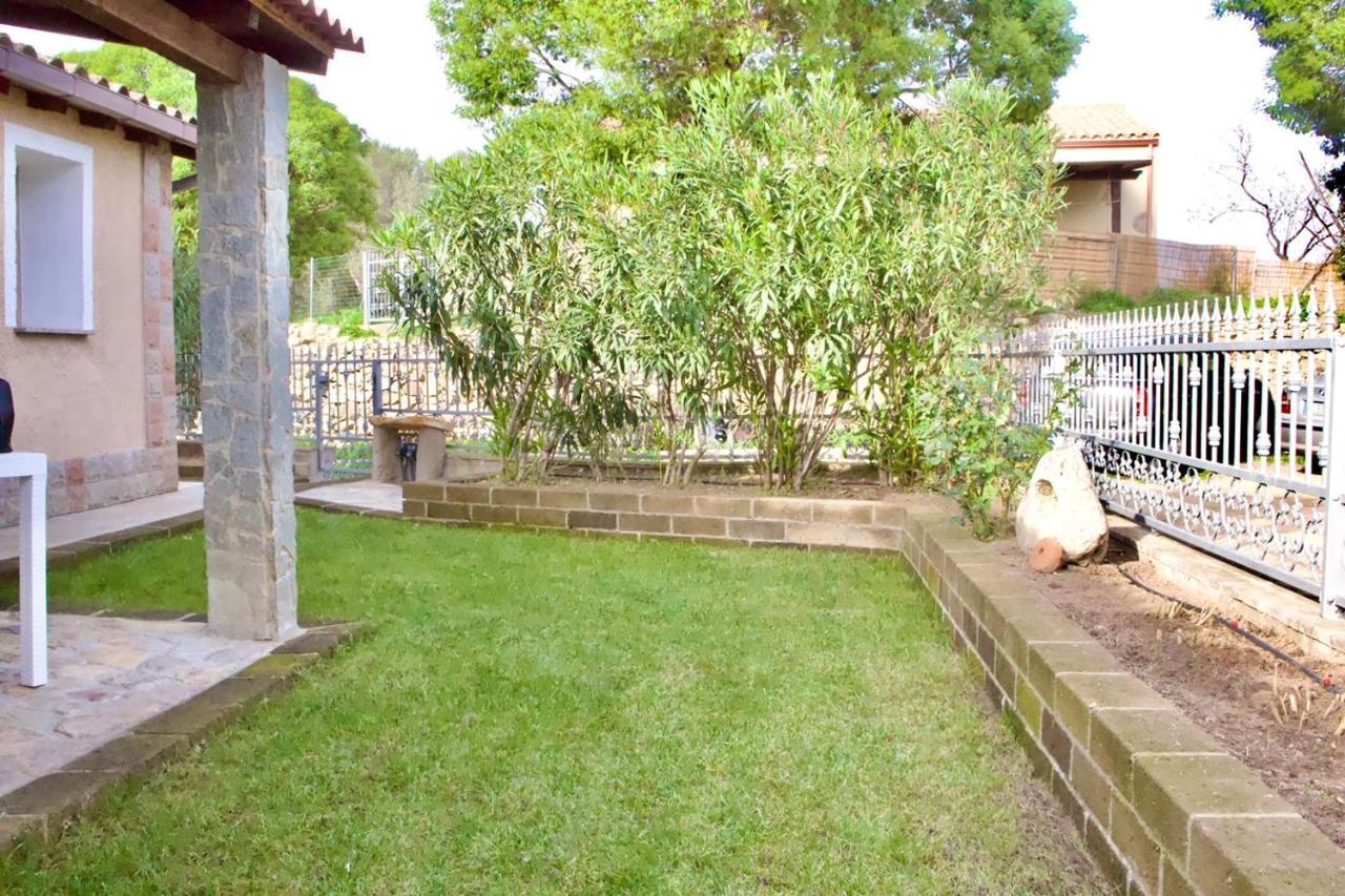 Domu Virginia Bed & Breakfast Castiadas Luaran gambar